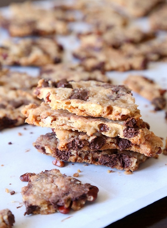 Easy Chocolate Chip Cookie Brittle | Cookies and Cups