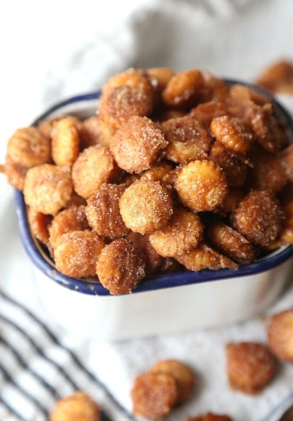 Salty Churro Toffee Snack Mix. This is SO crazy addictive and delicious! Salty/Sweet/Cinnamony/Buttery. PERFECT for parties!