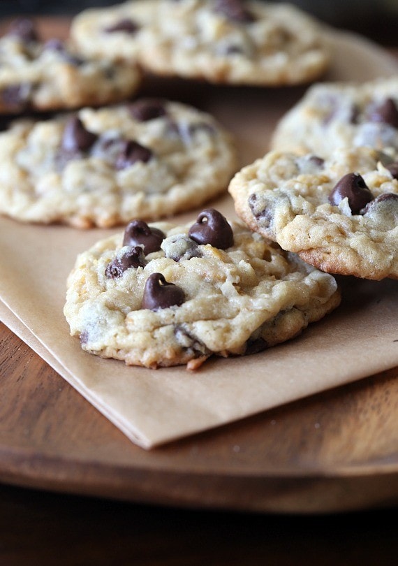 These Dishpan Cookies have a perfectly soft and chewy center with slightly crispy edges. They're loaded with oats, cornflakes, coconut and chocolate chips for an amazing texture and flavor!