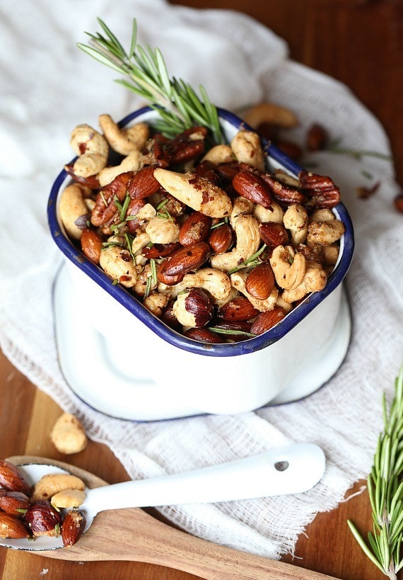 Union Square Cafe Bar Nuts Copycat Recipe...the BEST NUTS EVER!