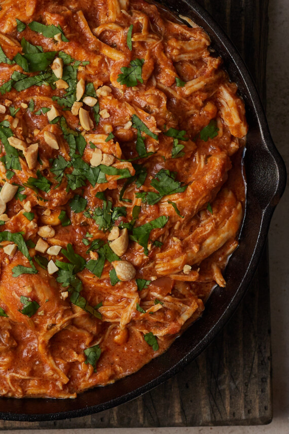Slow Cooker Thai-Style Chicken Recipe | Cookies and Cups