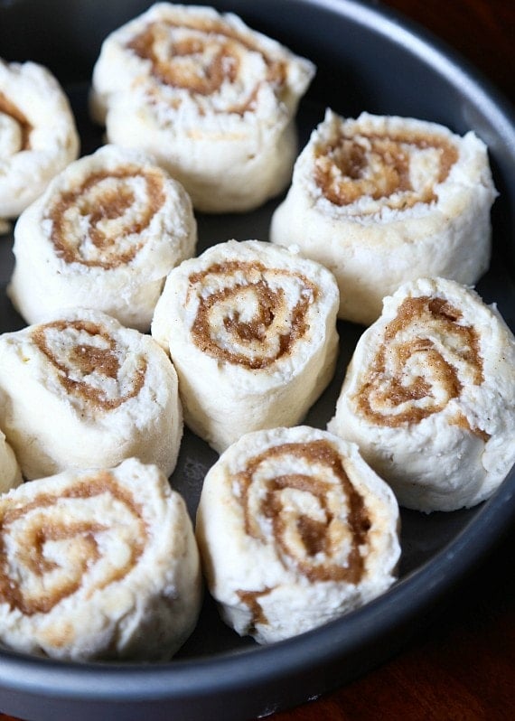 Easy Biscuit Cinnamon Rolls | The Best Homemade Cinnamon Rolls Recipe