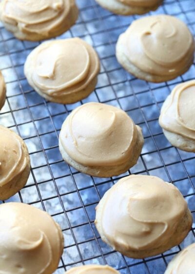 banana cookies with salted caramel frosting