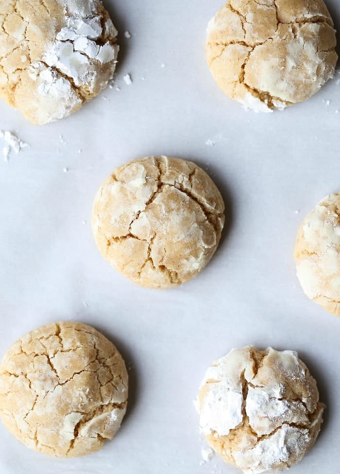 Brown Butter Crinkle Cookies coated in powdered sugar