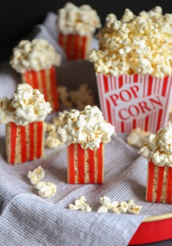 Krispie Treat Popcorns... a simple treat that would be adorable for a movie party!