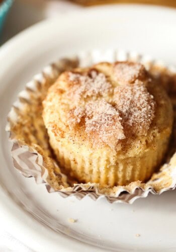 Snickerdoodle Muffins! Soft, cakey muffins, topped with crunchy cinnamon sugar!