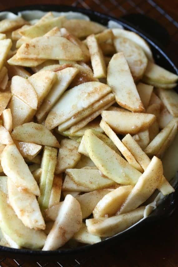 Easy Skillet Caramel Apple Pie