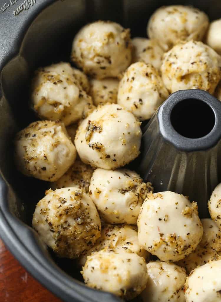 Cheese Stuffed Garlic Pull-Apart Bread | Homemade Garlic Bread Recipe