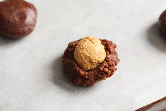 Peanut Butter Stuffed Cookies! These look innocent form the outside, but are filled with creamy, sweet peanut butter!