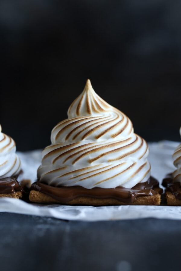 fluffy marshmallow frosting