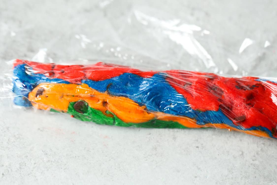 rainbow-chocolate-chip-cookies-an-easy-rainbow-cookie-recipe