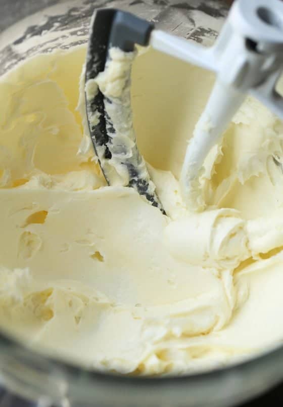 Heritage Frosting Frosting Alternative to Traditional Buttercream