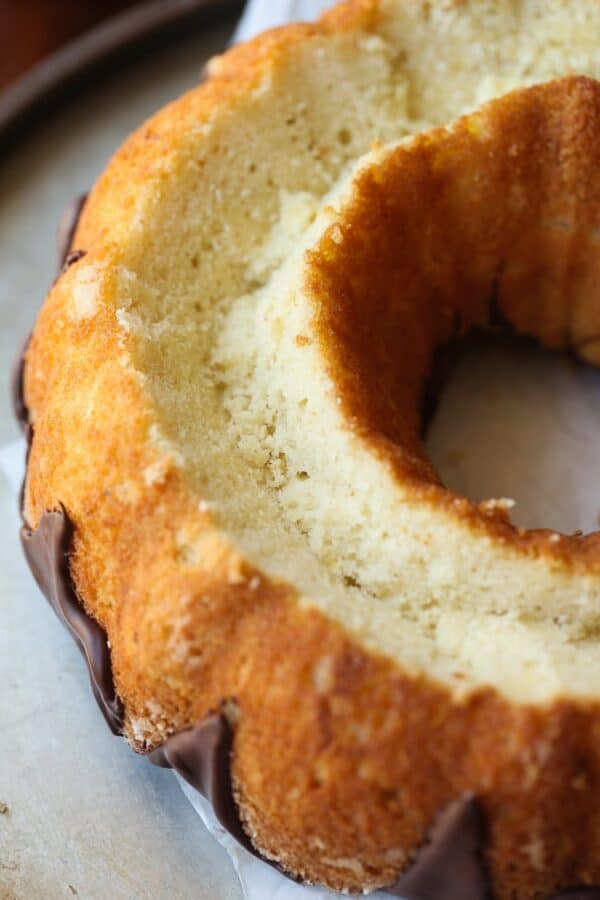 Samoas Bundt Cake | Girl Scout Cookie Inspired Baking Ideas