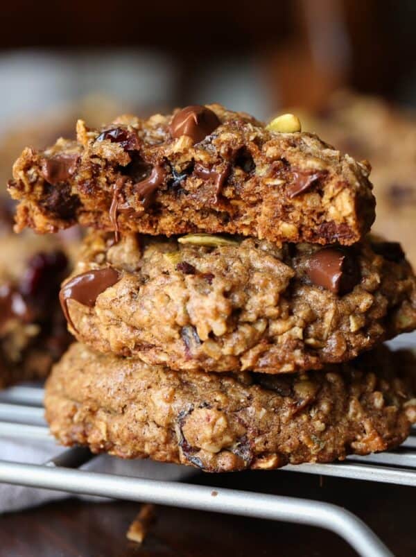 autumn spice oatmeal cookies