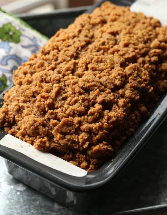 Pumpkin Banana Bread with the most buttery, crumb topping. This is 100% my favorite fall bread right now!