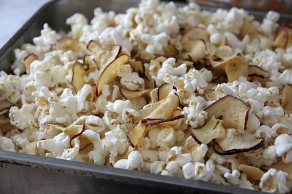 Image of Popcorn with Apple Chips