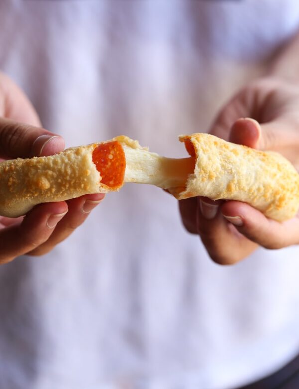 cheesy pizza breadsticks