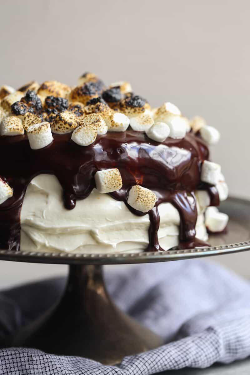 pumpkin s’mores cake