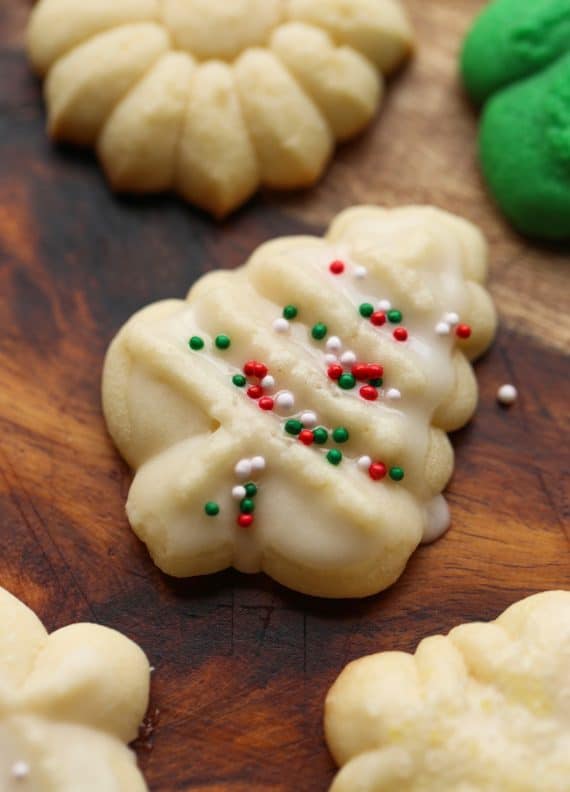 Perfect Spritz Cookies | Cookies and Cups