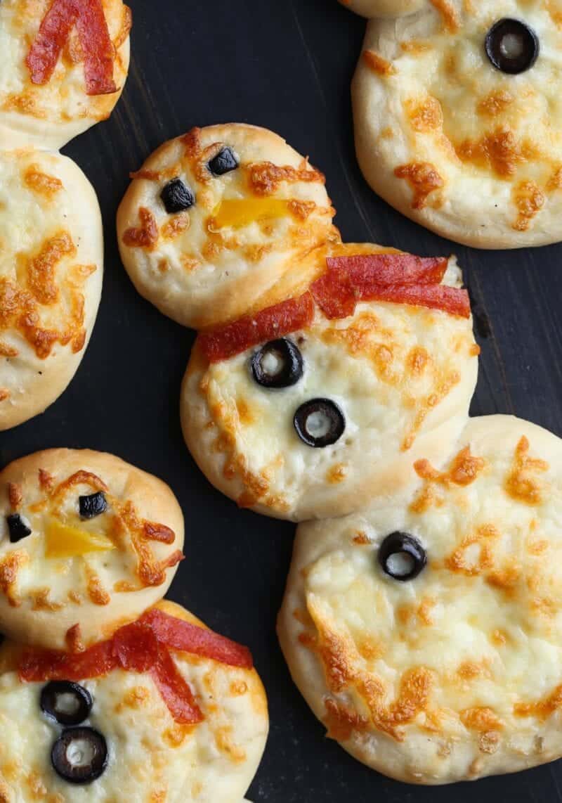 personal snowman pizzas