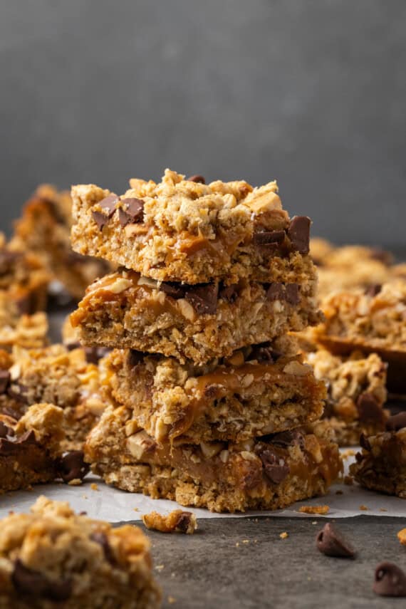 Caramel Oat Bars | Cookies and Cups