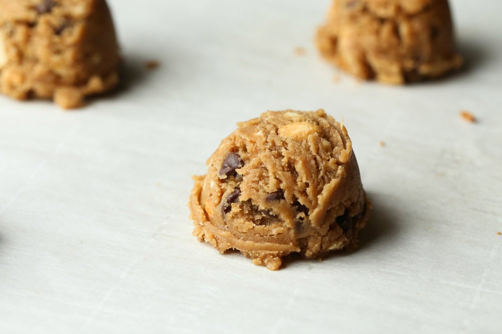 Easy Salted Toffee Cashew Cookies Best Cookie Recipes