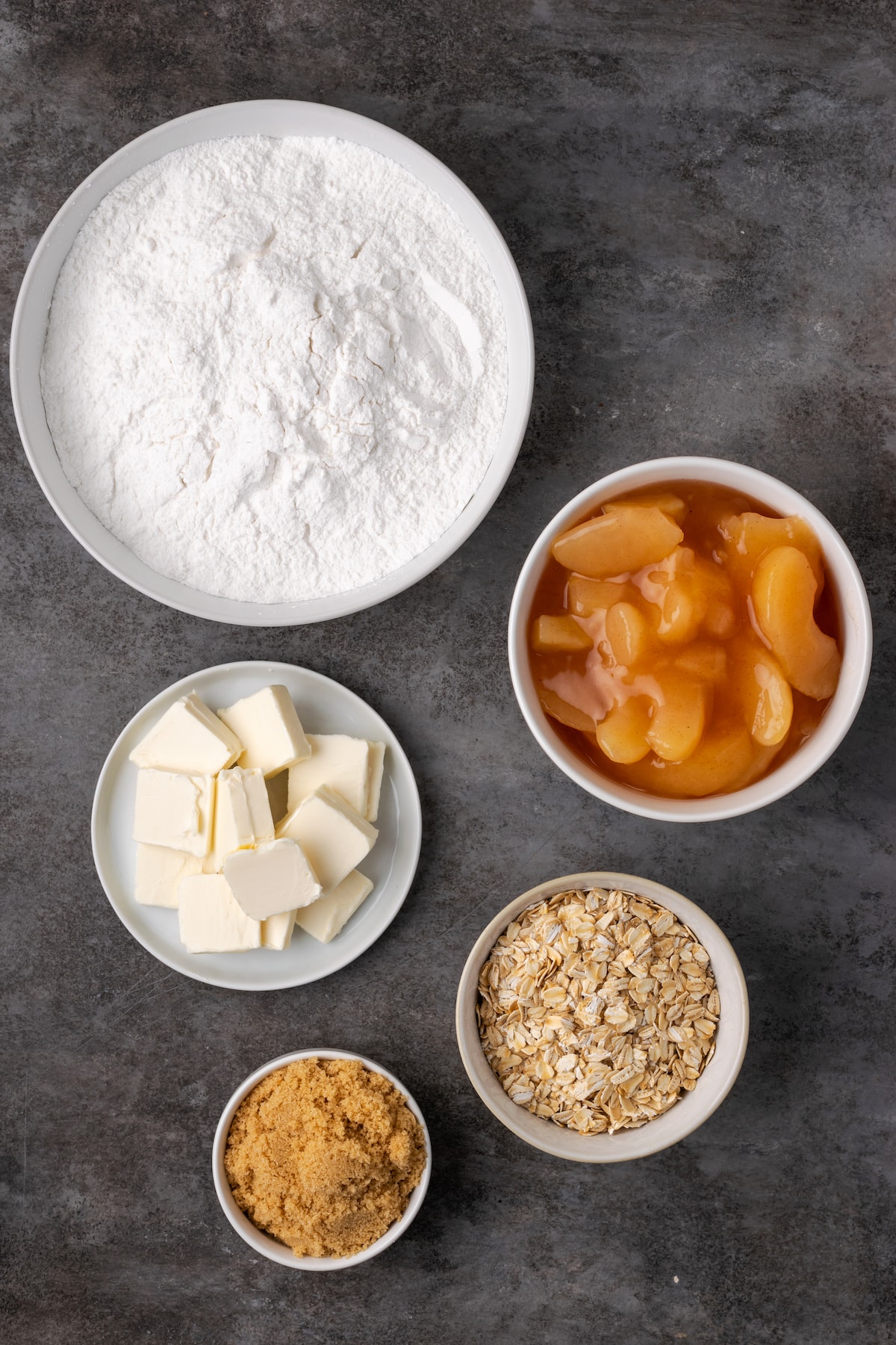 The ingredients for an apple dump cake.