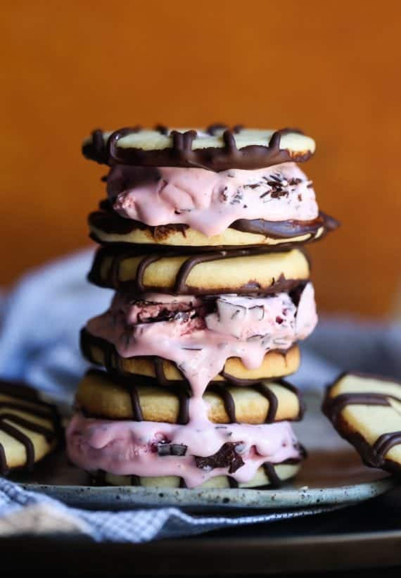 Homemade Fudge Stripes Cookies | Keebler Cookies Copycat Recipe