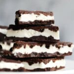 Oreo cookie bark served to eat