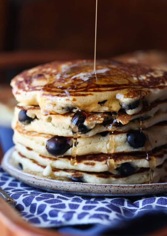Easy and Fluffy Blueberry Pancakes