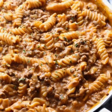 Creamy Beef Pasta Recipe | Cookies And Cups