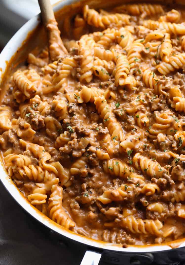 Creamy Beef Pasta Recipe | Cookies and Cups