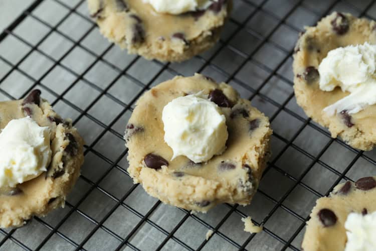 How To Make Cheesecake Stuffed Cookies