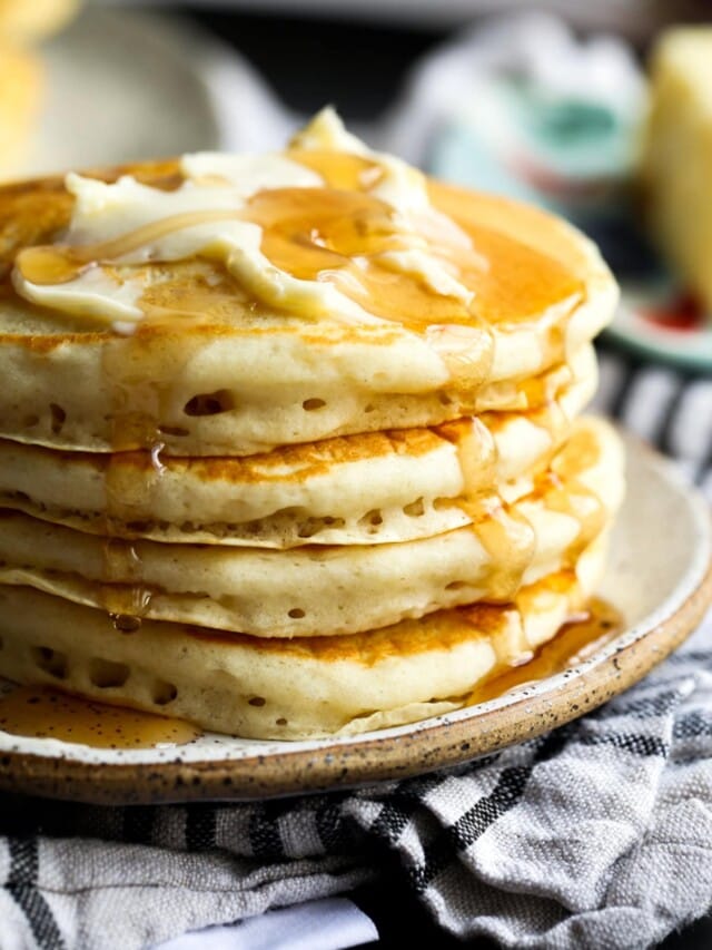 Fluffy Buttermilk Pancakes Cookies and Cups