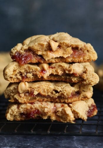 Stuffed Peanut Butter and Jelly Cookies Recipe