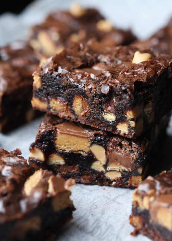 Easy Peanut Butter Cup Brownies Recipe