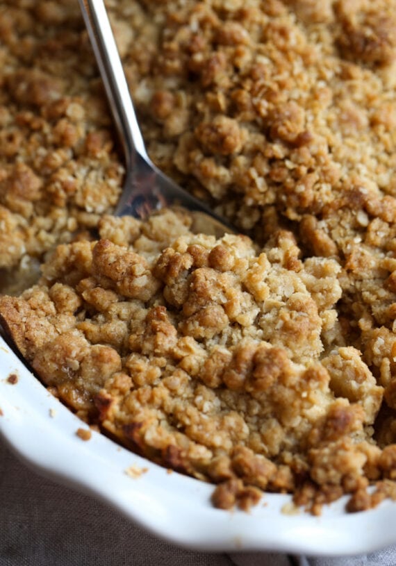 Apple Crisp with Crispy Oat Topping