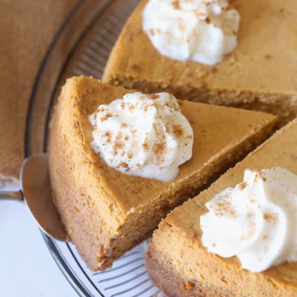 Easy Pumpkin Cheesecake | Cookies and Cups