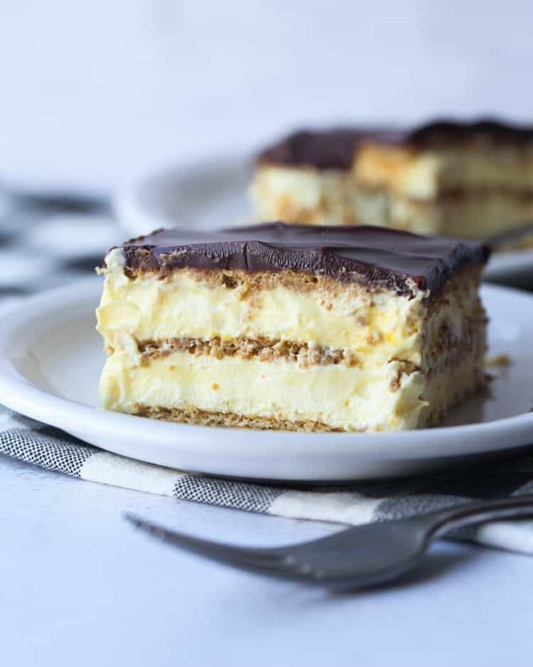Quick Chocolate Éclair Cake Made With Puff Pastry
