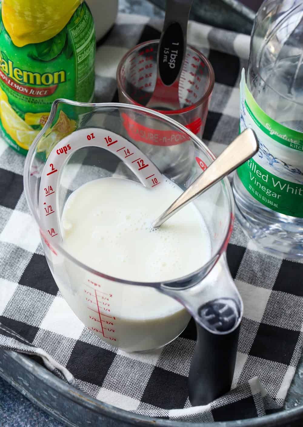 Making a buttermilk substitute in a measuring glass
