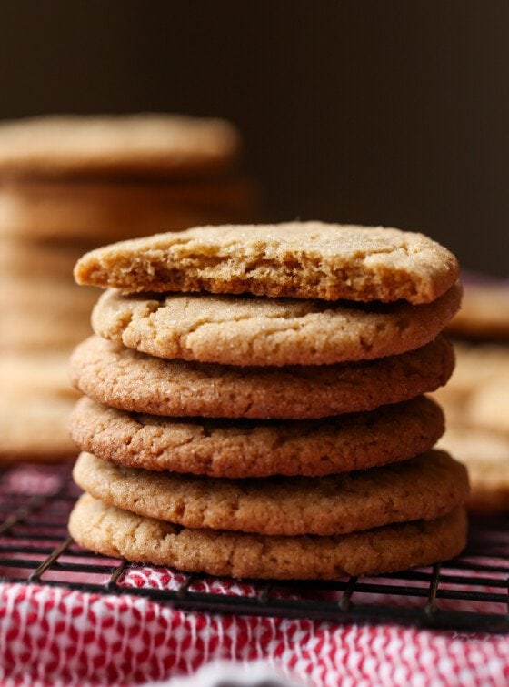 Crispy Cinnamon Crackle Cookies - Cookies and Cups