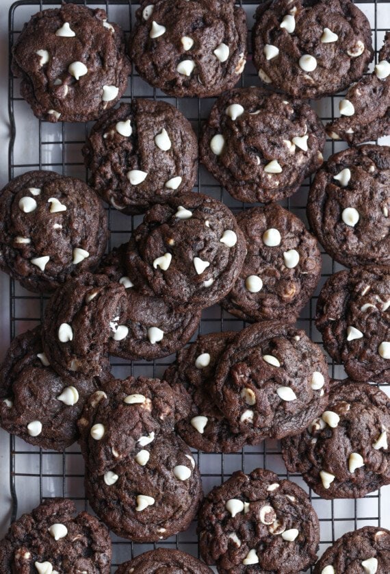 Cookies and Cream Cookies piled on a wire rack from above