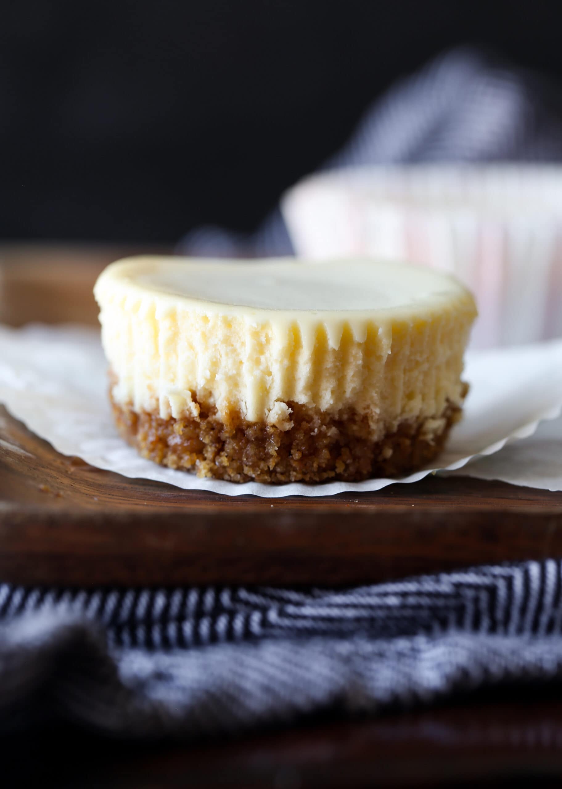 This Mini Cheesecake Recipe is Easy & Delicious - DIY Candy