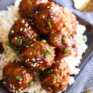 Easy Sesame Meatballs Recipe | Cookies and Cups
