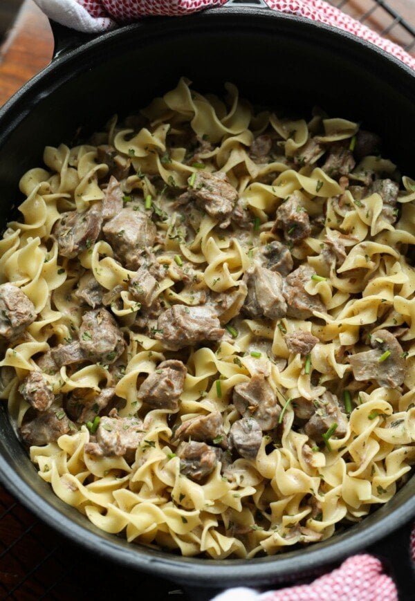 Creamy Crock Pot Beef Stroganoff | Cookies and Cups