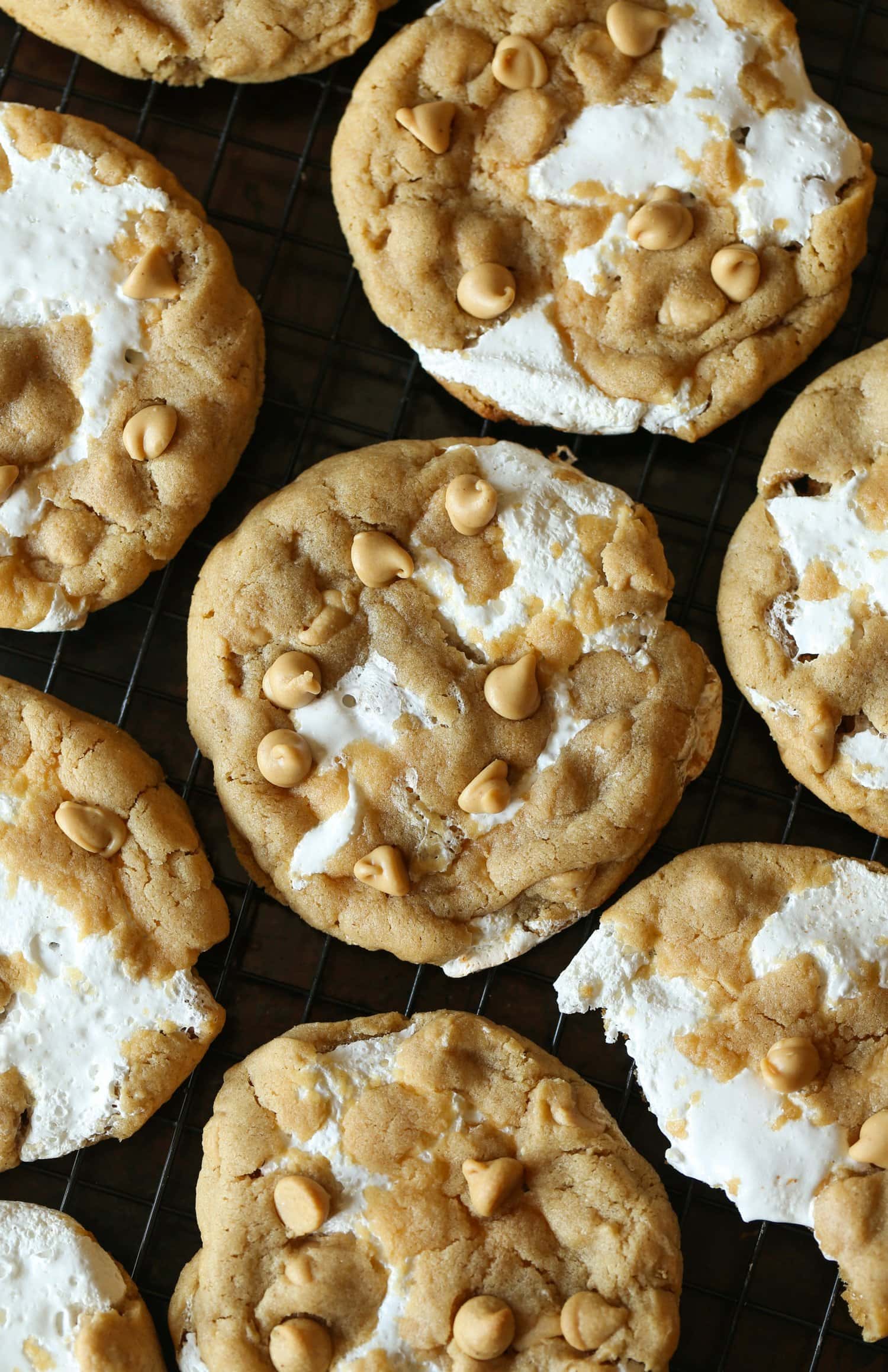 Peanut butter and fluff cookies