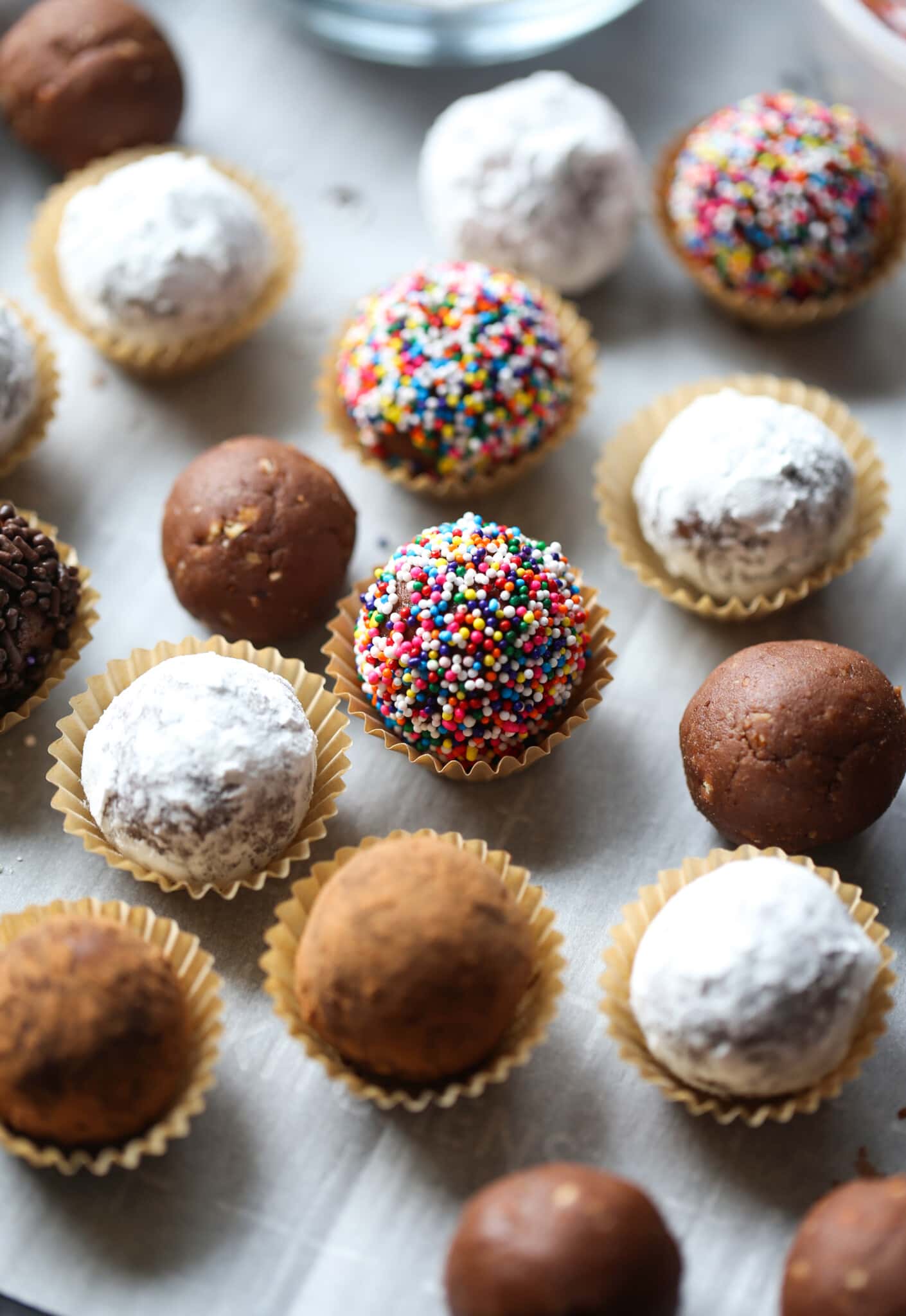 Easy Rum Balls Recipe | Cookies and Cups