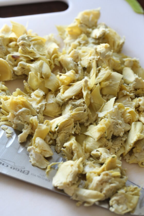 The Ultimate Spinach and Artichoke Dip | Cookies and Cups