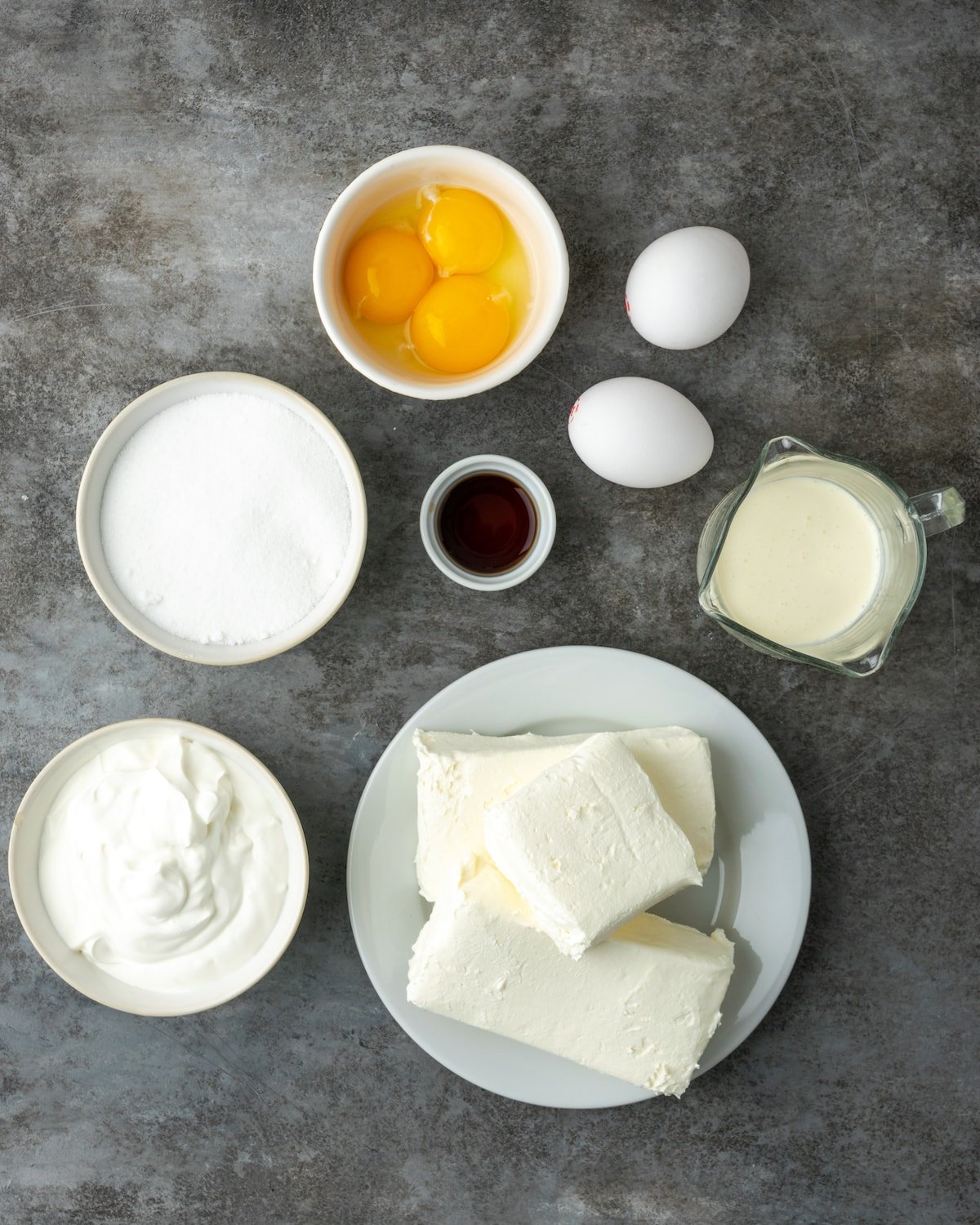 The ingredients for the sour cream cheesecake filling.