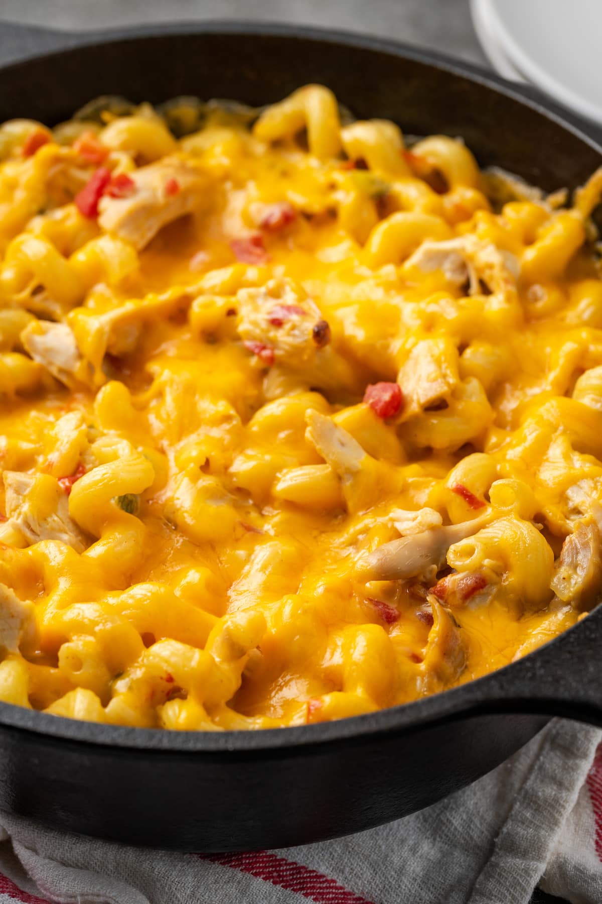 A skillet with king ranch mac and cheese